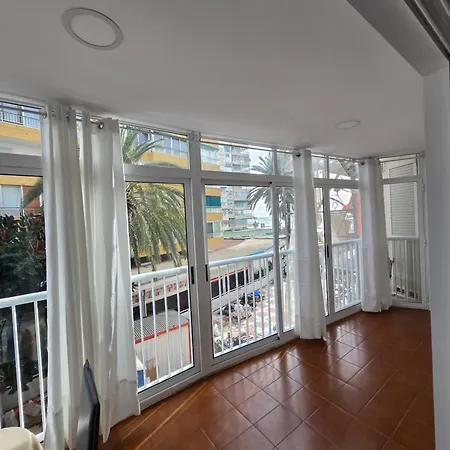 La Gavina, Beachfront Apartman *